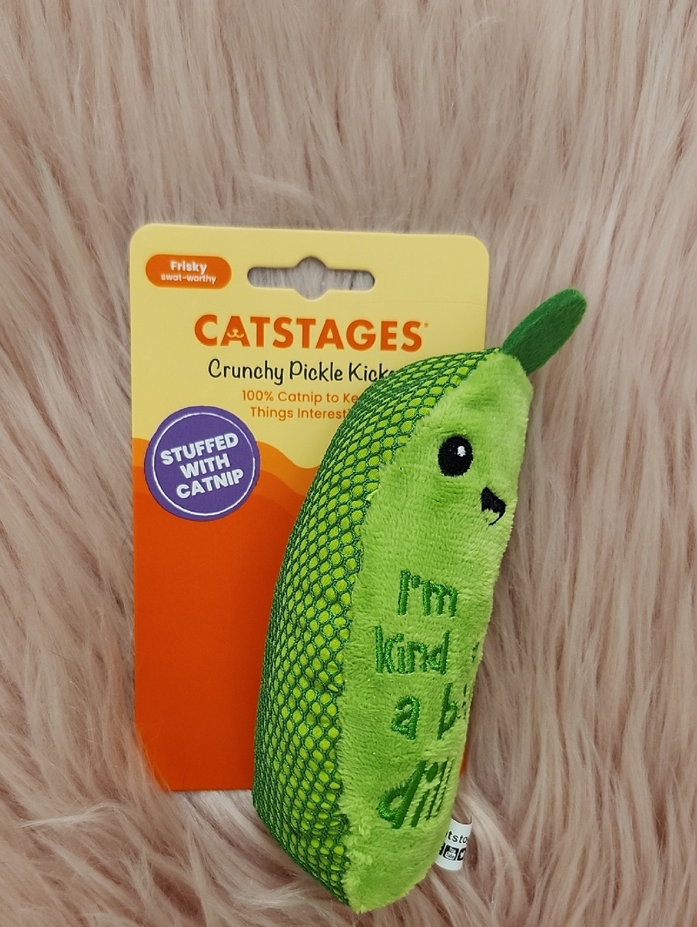 Brand New CATSTAGES CRUNCHY PICKLE KICKER 2-IN-1 CATNIP & DENTAL TOY